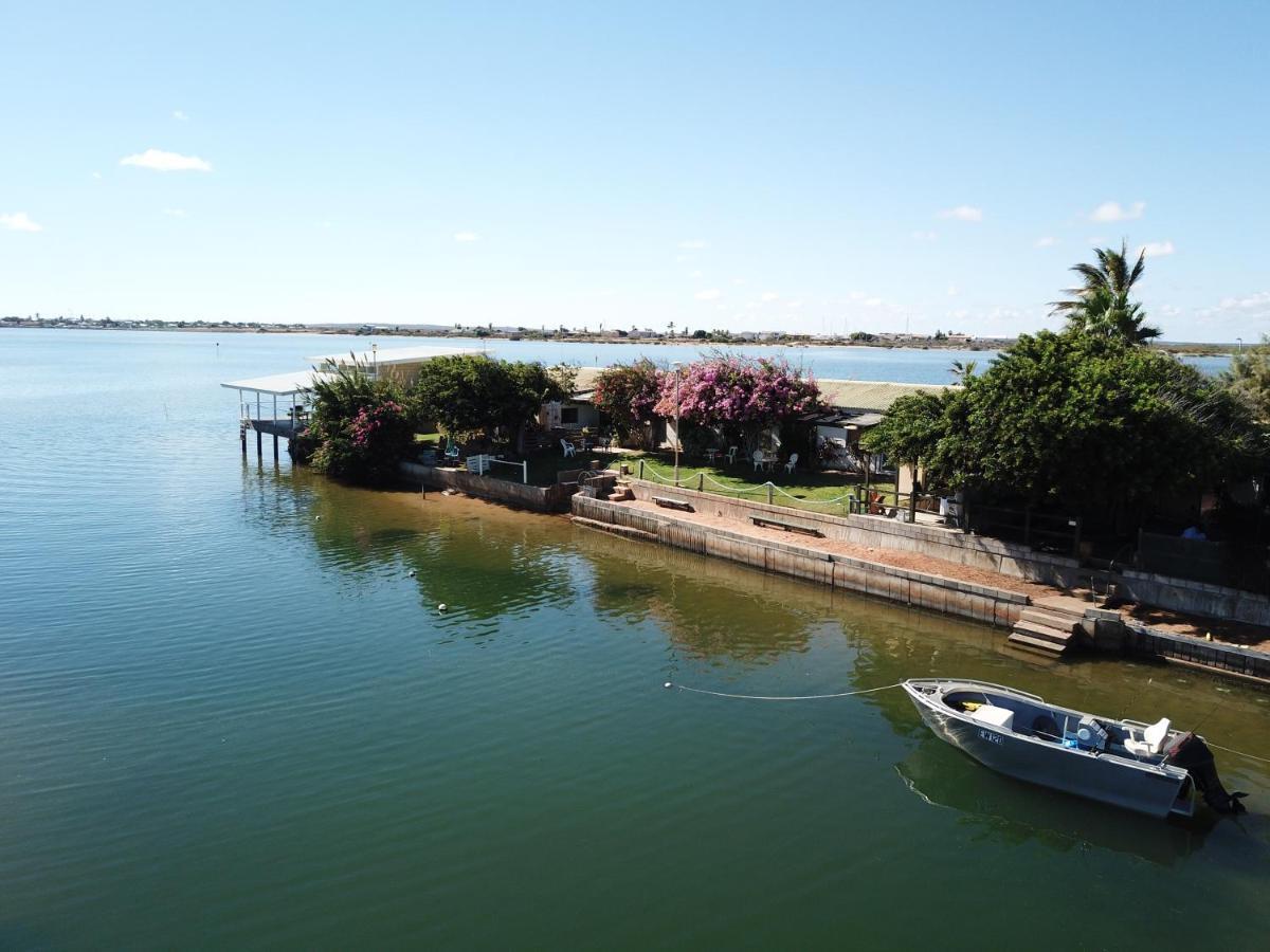 Pelican Point Waterfront Resort Formerly Carnarvon Beach Retreat Exterior foto